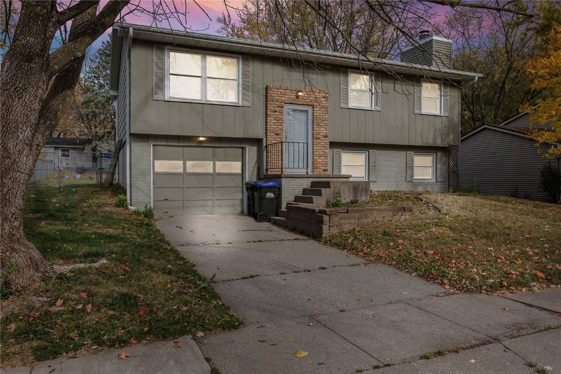 1658 Burns AVE, Iowa City, IA 52240