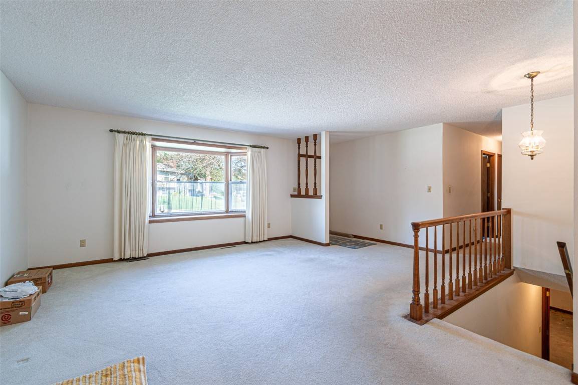Iowa City, IA 52240,44 Gleason DR