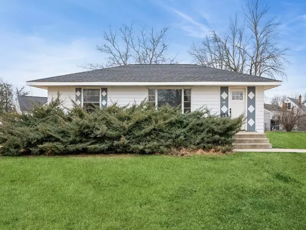 Cedar Rapids, IA 52402,801 25th ST NE