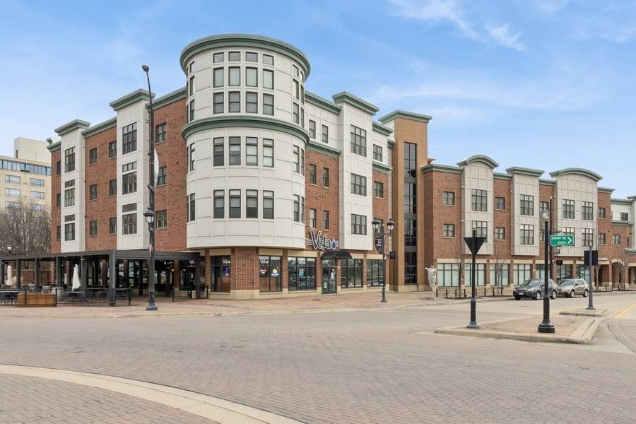 849 Quarry Rd #202, Coralville, IA 52241