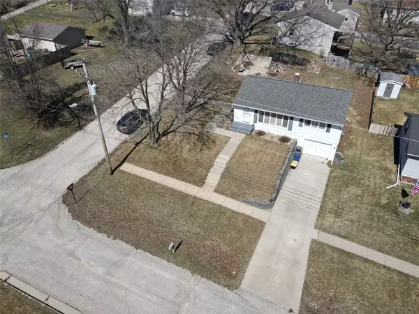 Anamosa, IA 52205,400 E Pine ST