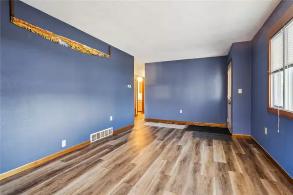 Grandview, IA 52752,206 E Jackson St