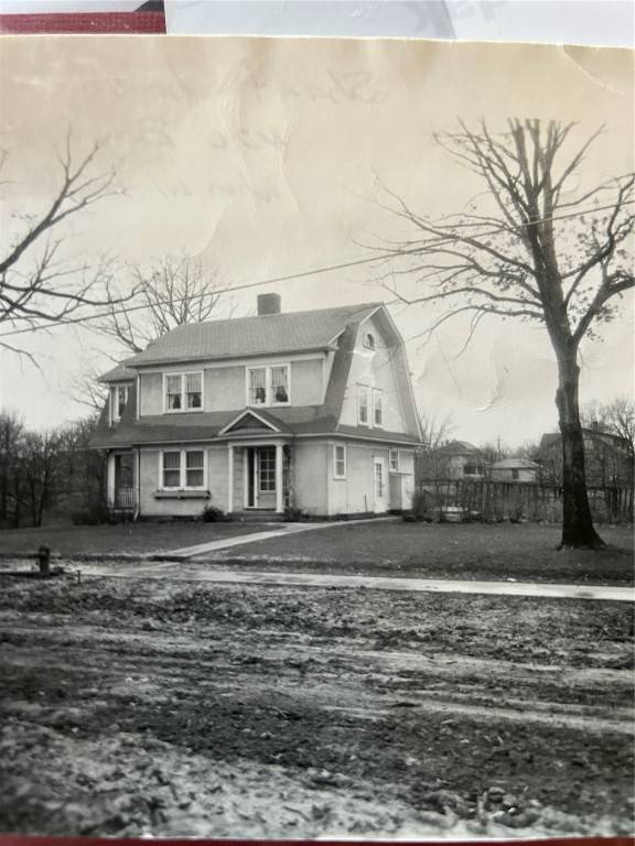 Iowa City, IA 52246,426 Bayard St