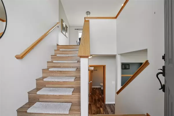 North Liberty, IA 52317,215 Cattail LN