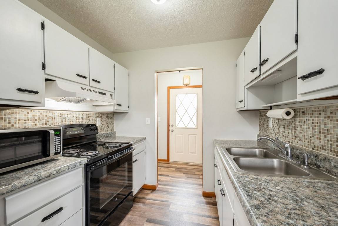 Cedar Rapids, IA 52405,200 Alma DR NW