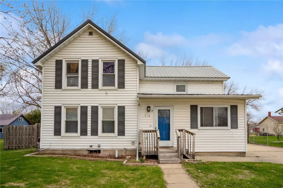 Independence, IA 50644,710 4th ST SW