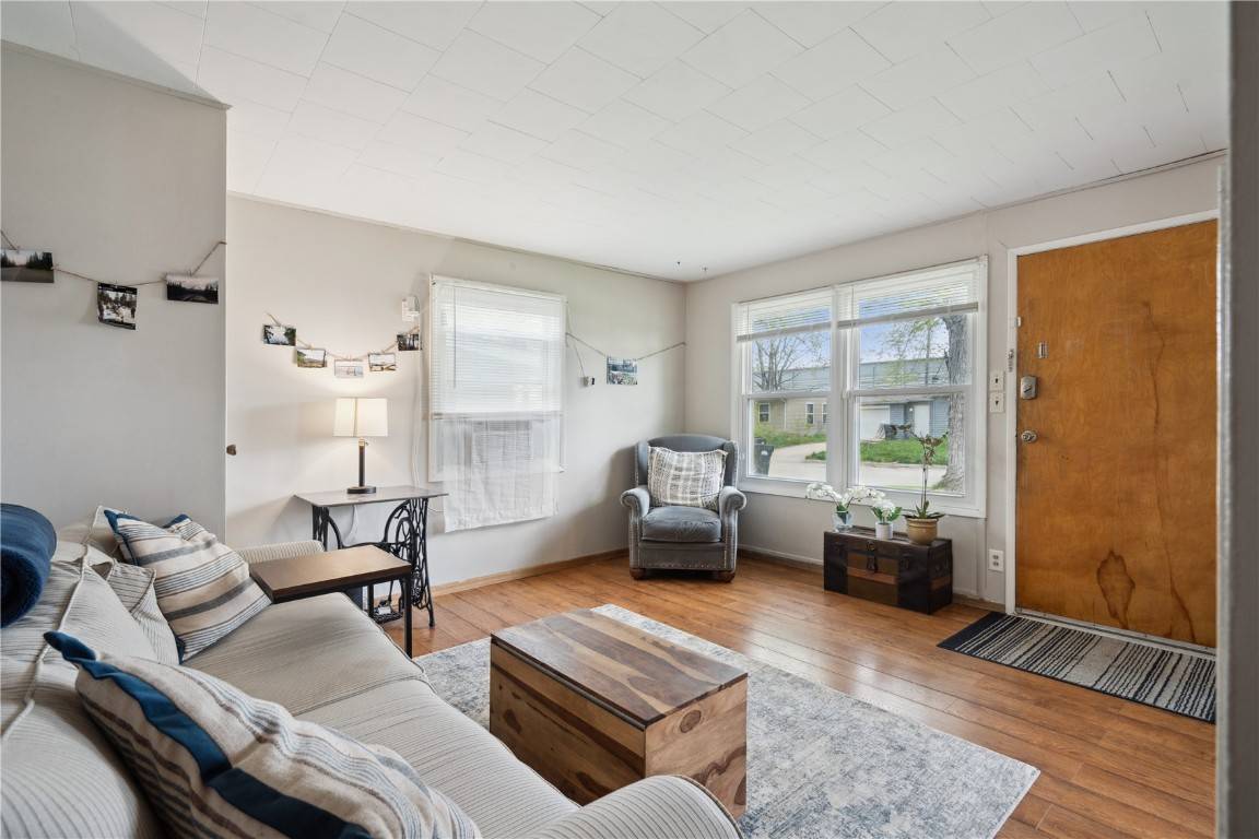 Iowa City, IA 52246,404 Douglass