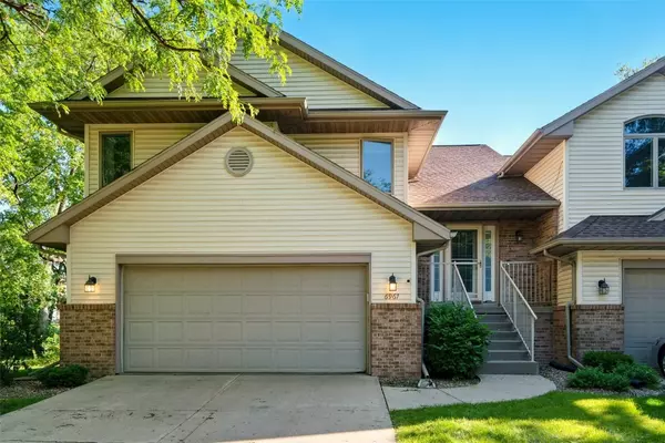 Cedar Rapids, IA 52402,6967 Doubletree RD NE