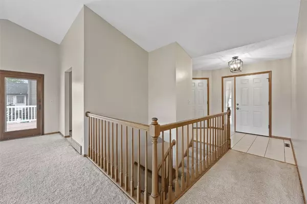 Hiawatha, IA 52233,1067 Lyndhurst DR