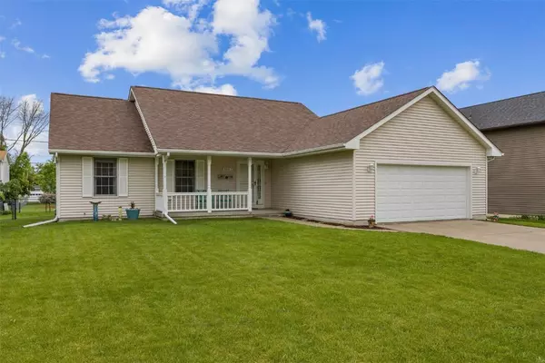 Hiawatha, IA 52233,1067 Lyndhurst DR