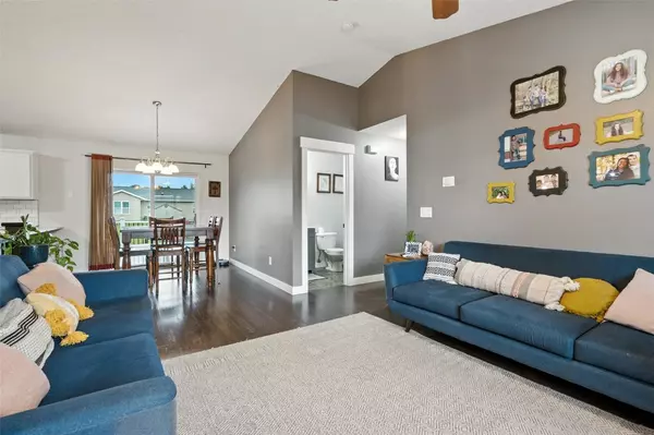 310 Agape AVE, Urbana, IA 52345