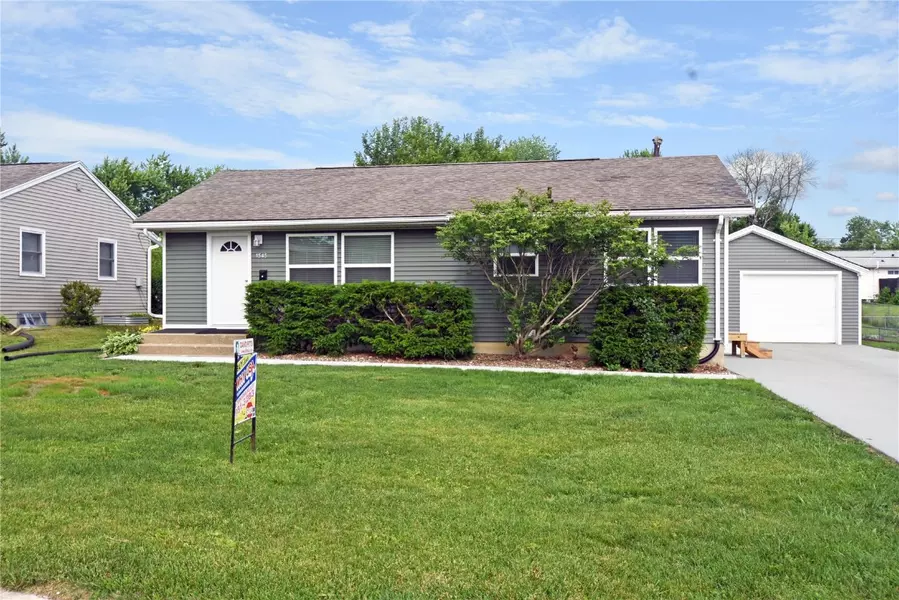 1545 26th ST, Marion, IA 52302