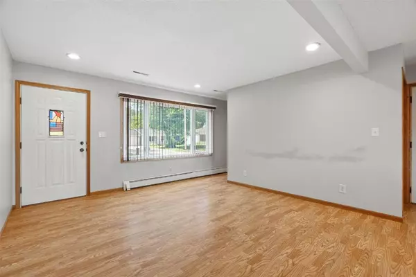 Cedar Rapids, IA 52404,2225 26th ST SW