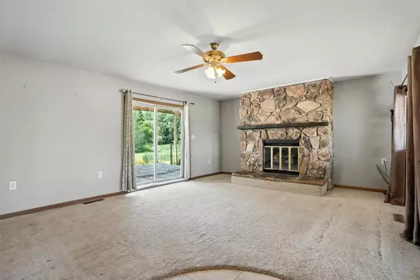 IA 52032,22810 113th AVE