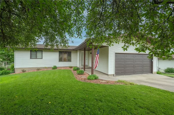 Solon, IA 52333,109 Oreole NE