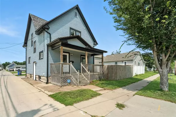 Cedar Rapids, IA 52405,716 Ellis BLVD NW