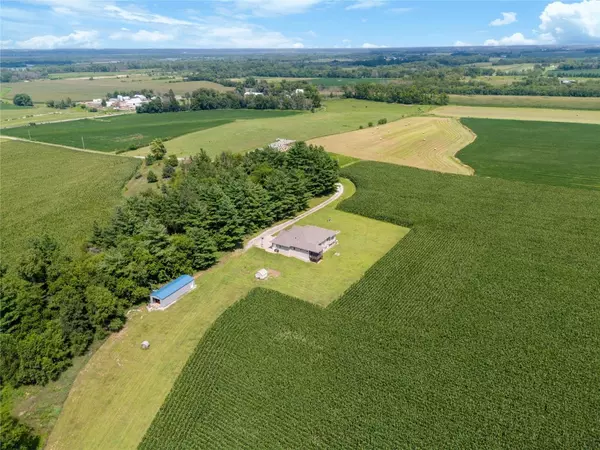 Oxford, IA 52322,1823 250th ST NW