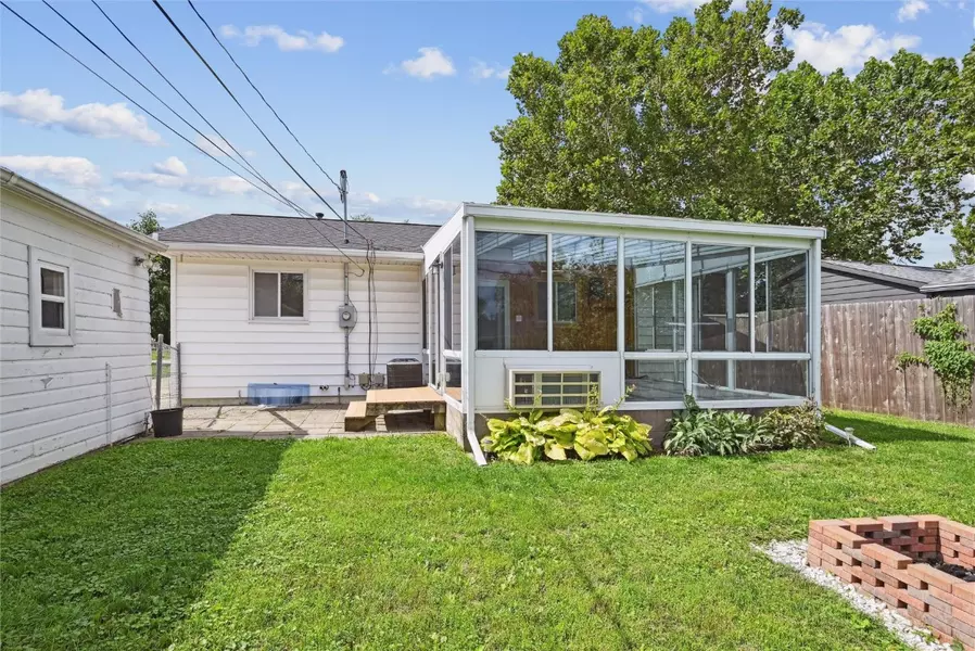 4411 Lee ST NE, Cedar Rapids, IA 52402