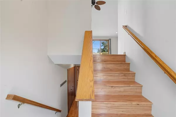 Iowa City, IA 52246,1258 Coll DR