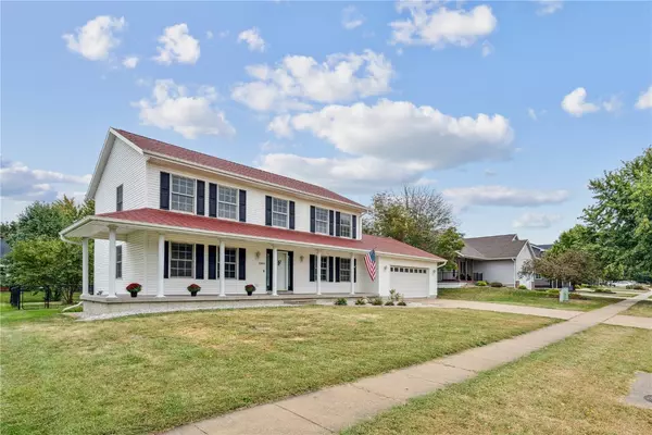 2650 Wolf RUN, Hiawatha, IA 52233