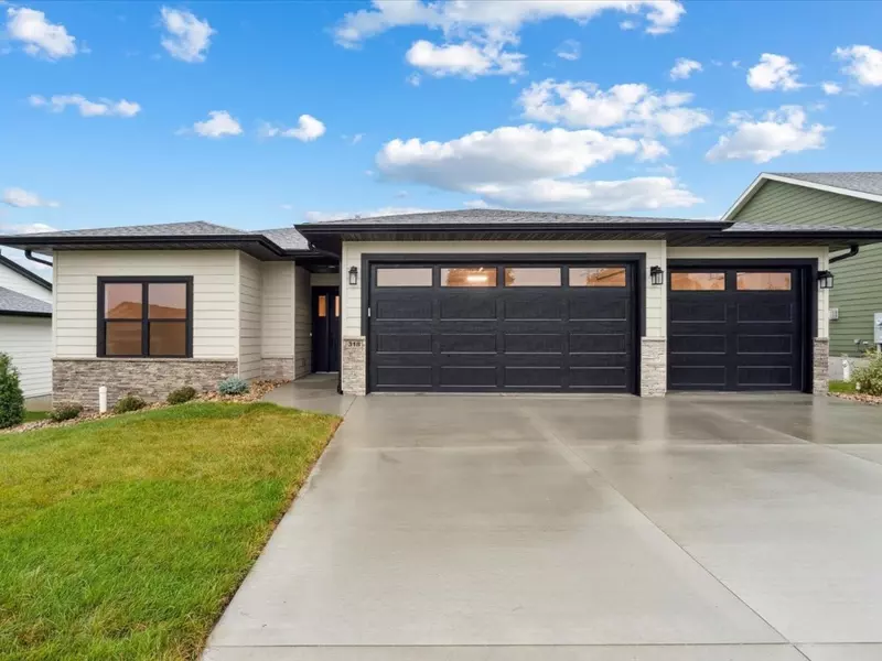 318 Sierra TRCE, Coralville, IA 52241