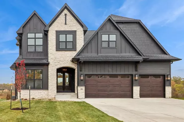 Solon, IA 52333,404 MacBride TRL