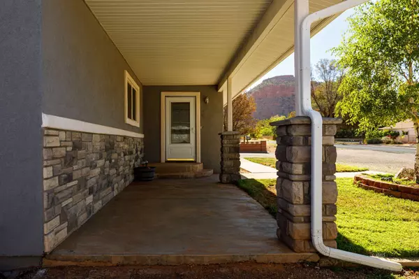 Kanab, UT 84741,163 E 200 #N