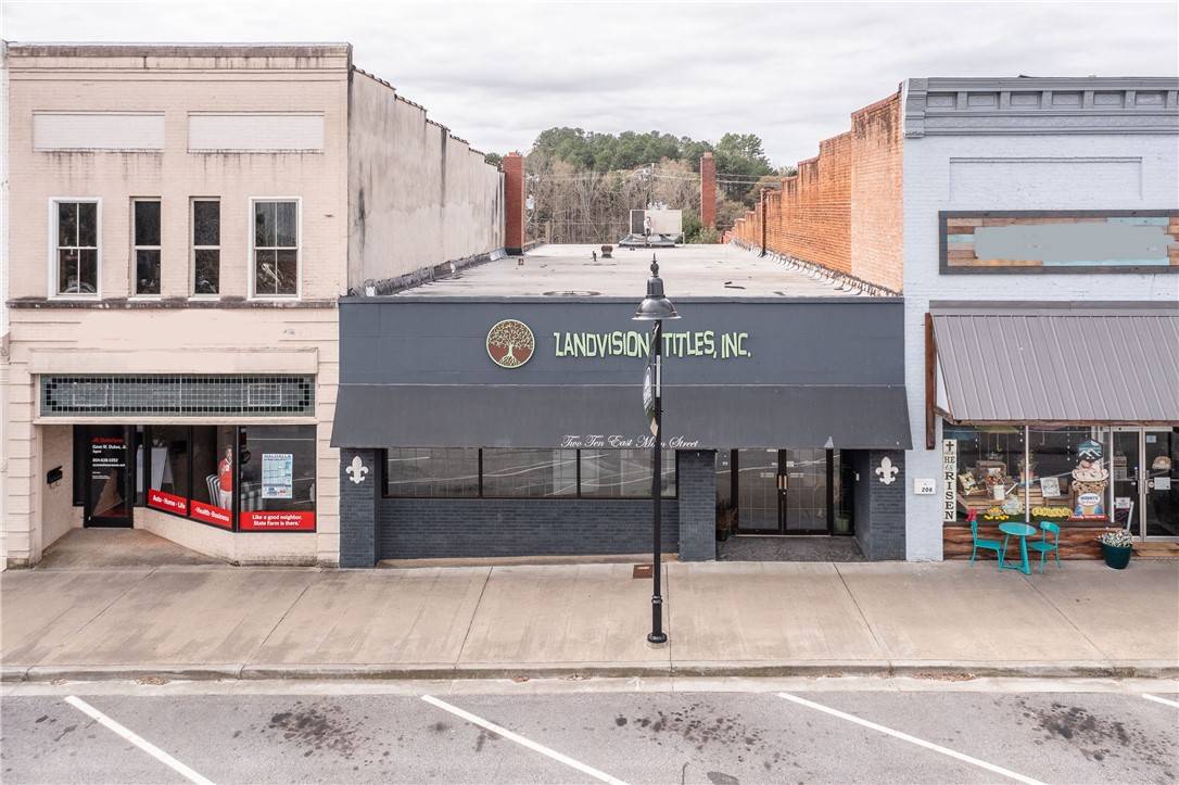 Walhalla, SC 29691,210 E Main ST