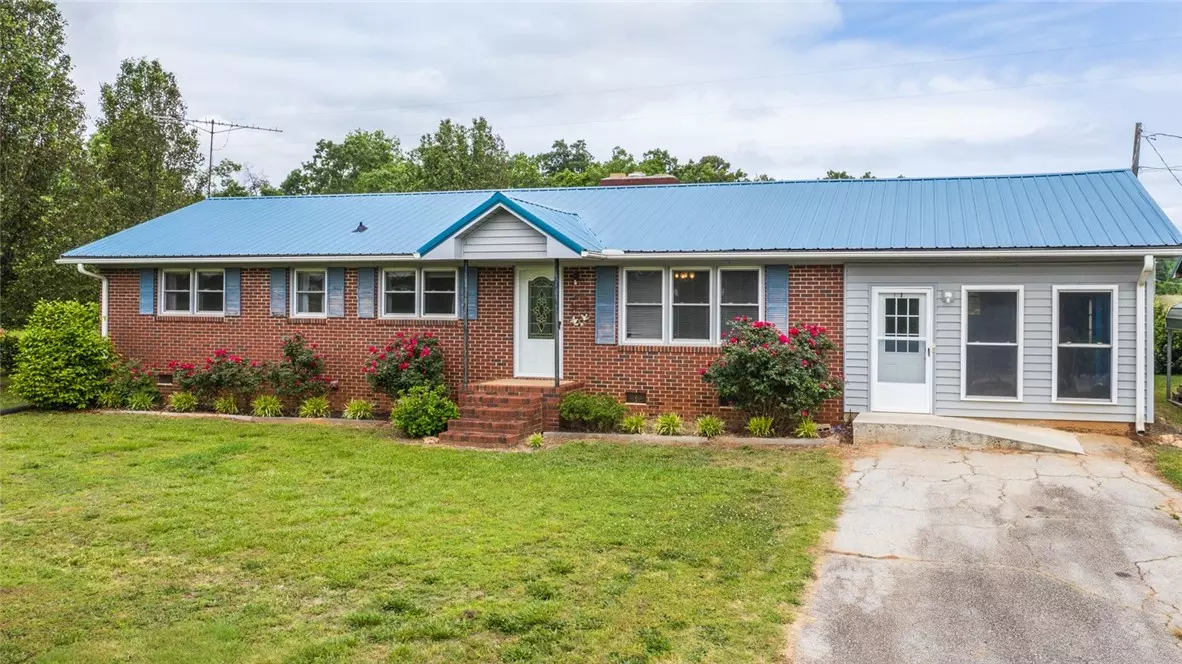 Hartwell, GA 30643,116 Cartee Johnson RD