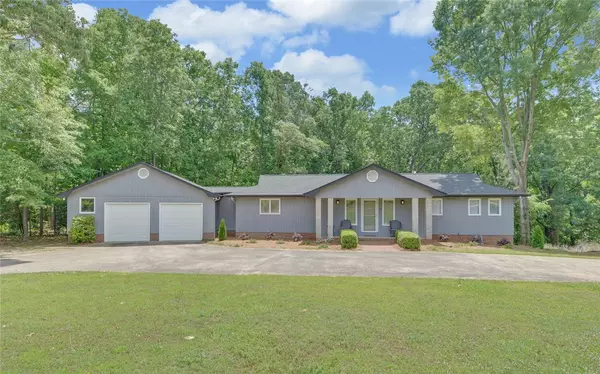 2534 Ridge RD, Hartwell, GA 30643