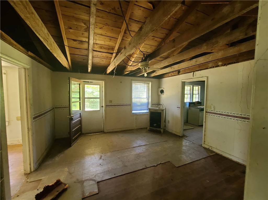 Seneca, SC 29678,151 Hopewell Church DR