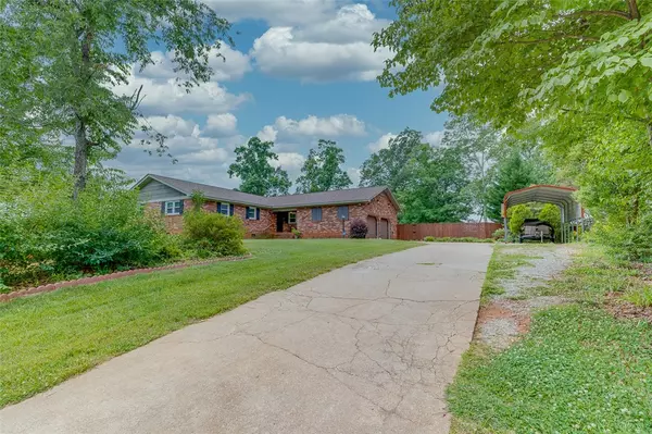 Easley, SC 29642,101 Del Riso CIR