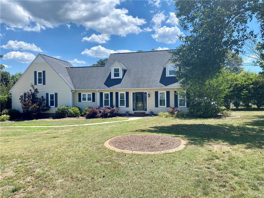 704 Regency CIR, Anderson, SC 29625