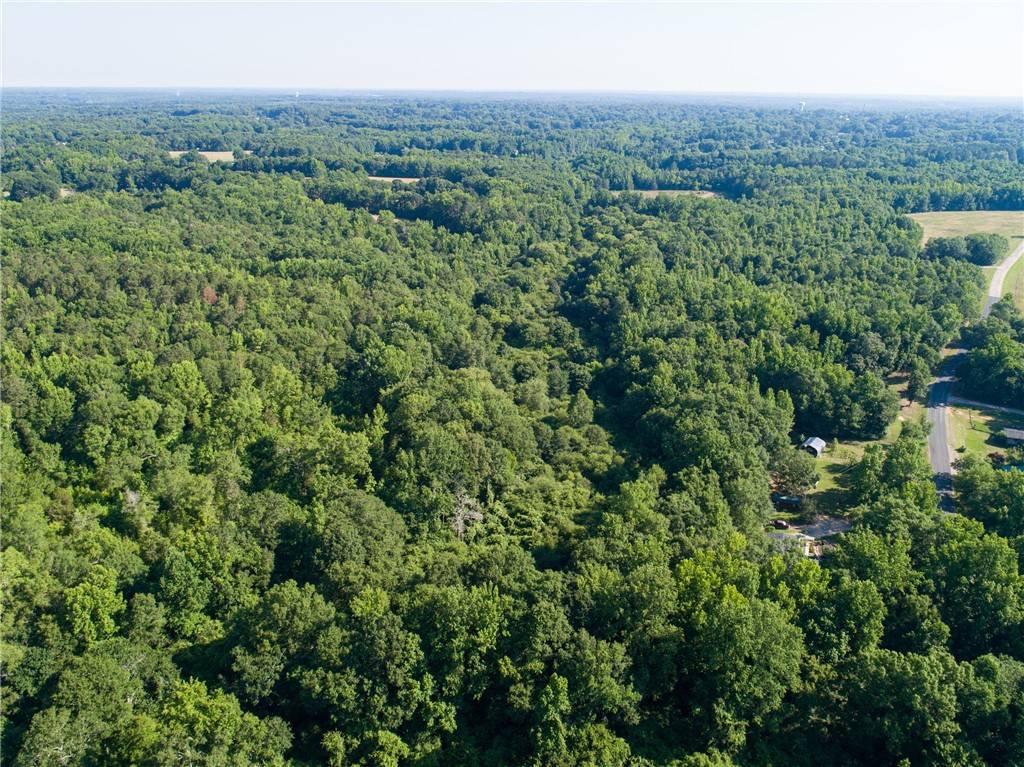 Honea Path, SC 29654,180 Lawton LN