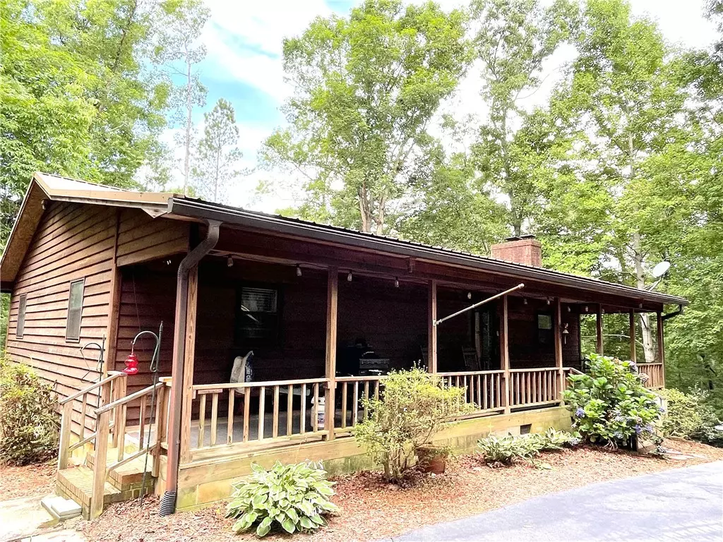 Walhalla, SC 29691,117 Holly Ridge DR