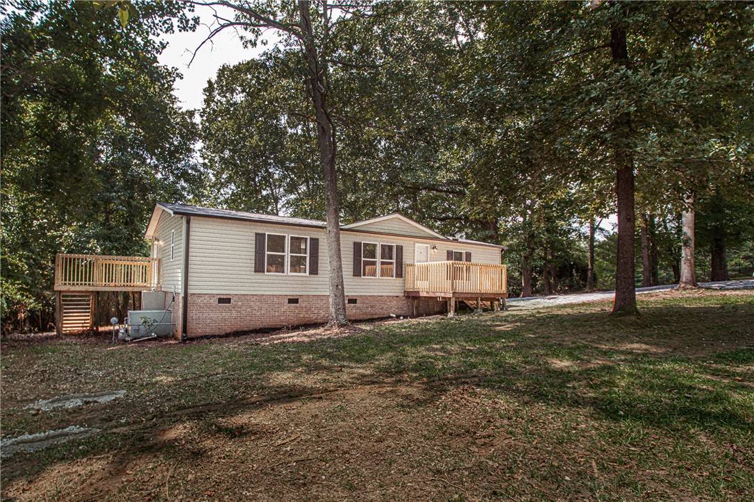 338 Cardinal DR, Easley, SC 29642