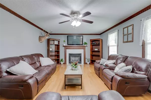 Liberty, SC 29657,524 Hillandale RD