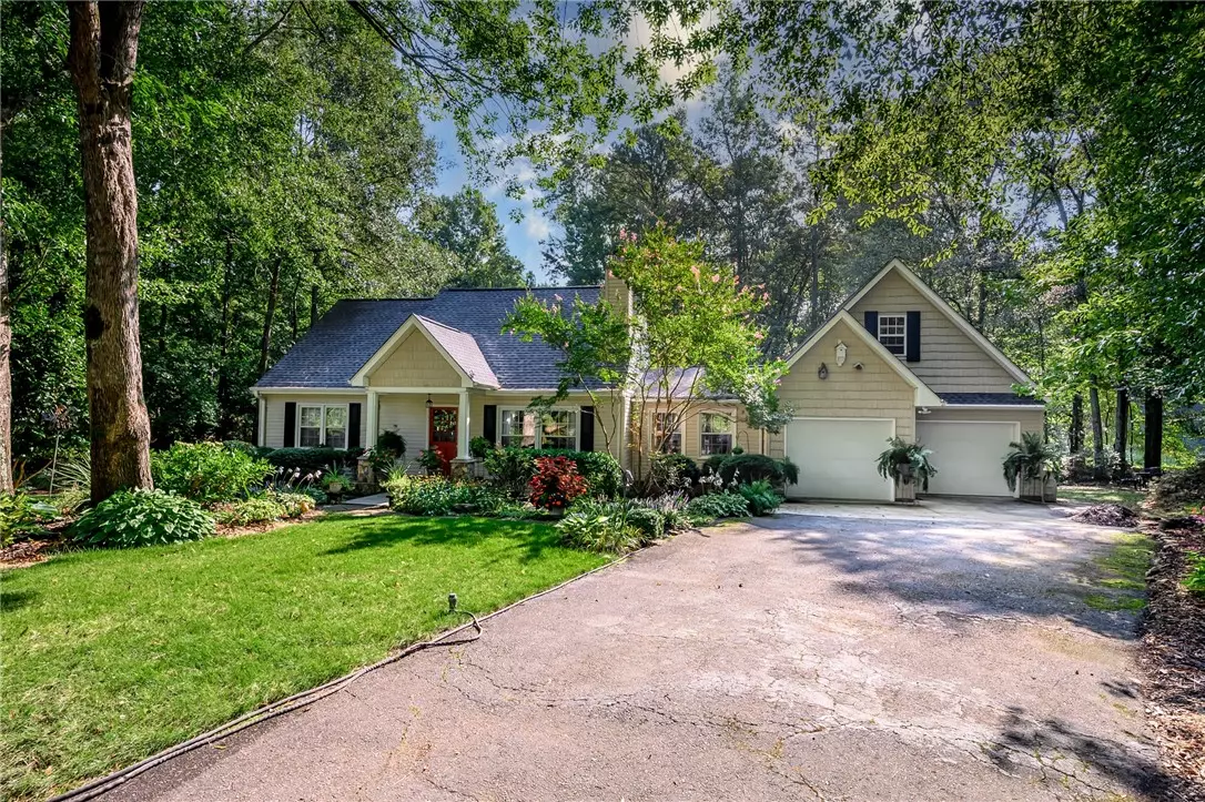 Clemson, SC 29631,108 Hill Pine CT