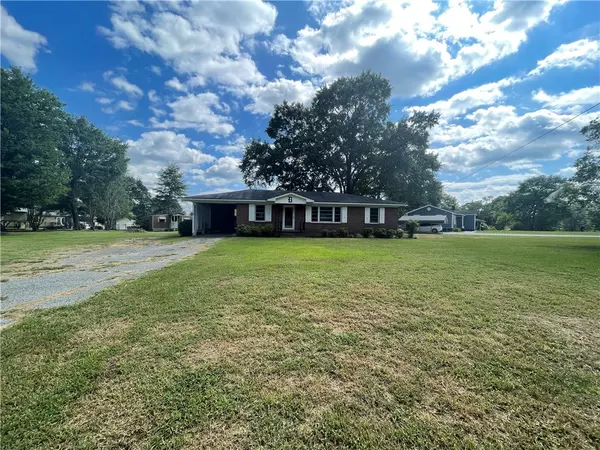 115 Sunset DR, Belton, SC 29627