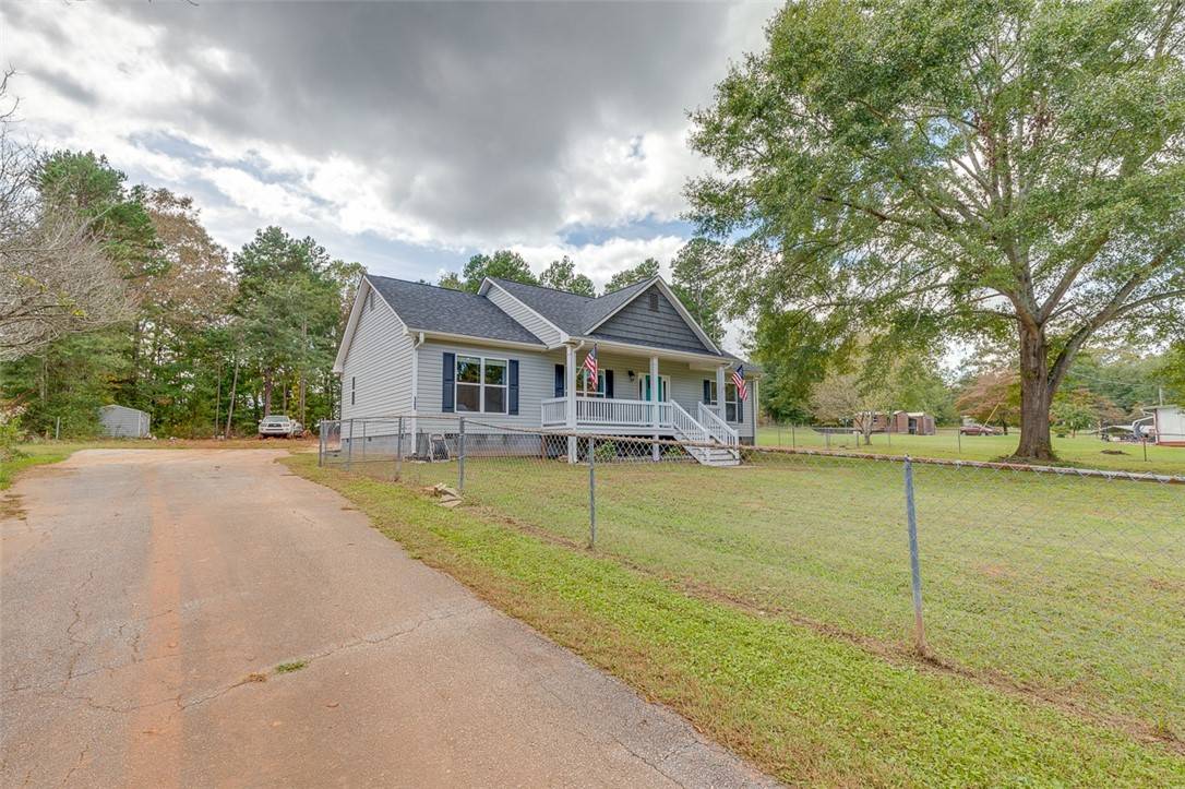 West Union, SC 29696,122 Fernwood DR
