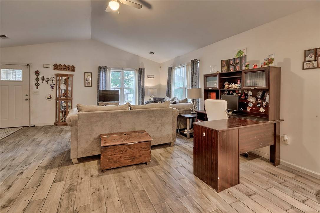 Liberty, SC 29657,104 Aubrey LN