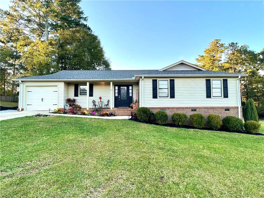 414 Wimberly LN, Easley, SC 29642
