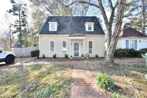 204 Raveres WAY, Central, SC 29630