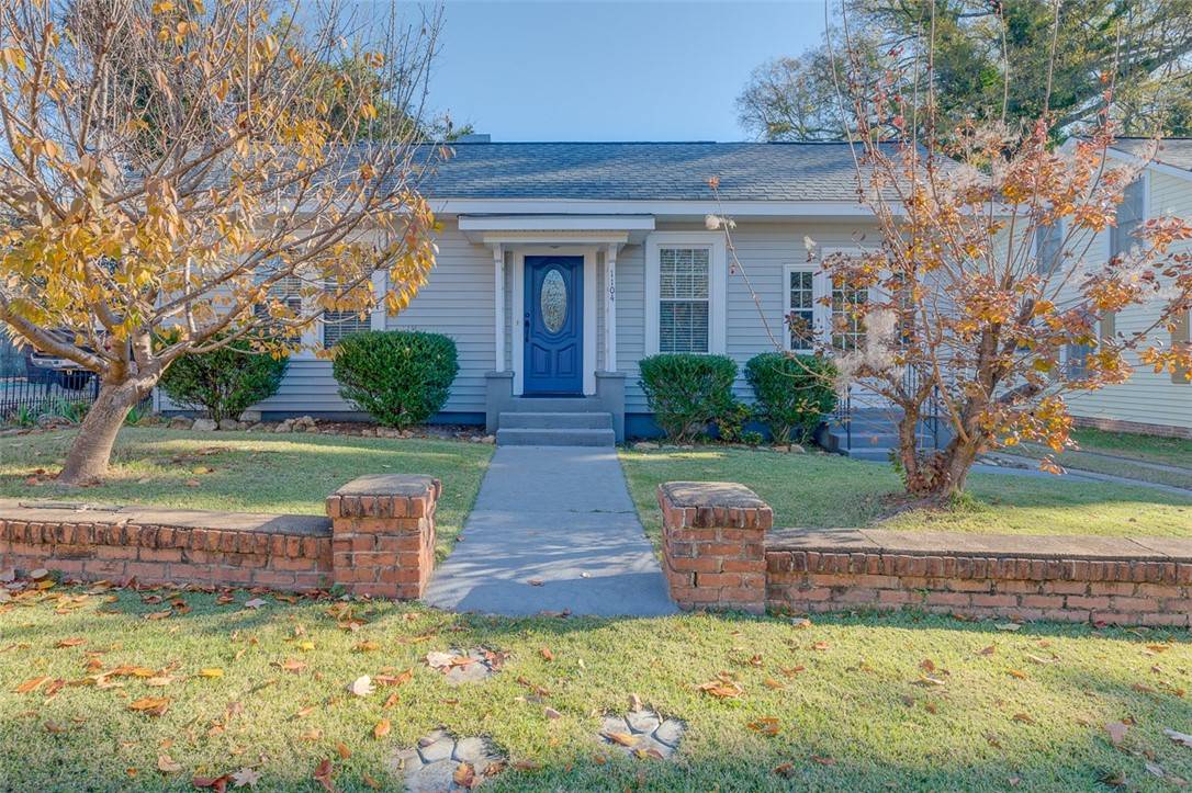 Anderson, SC 29621,1104 Power ST