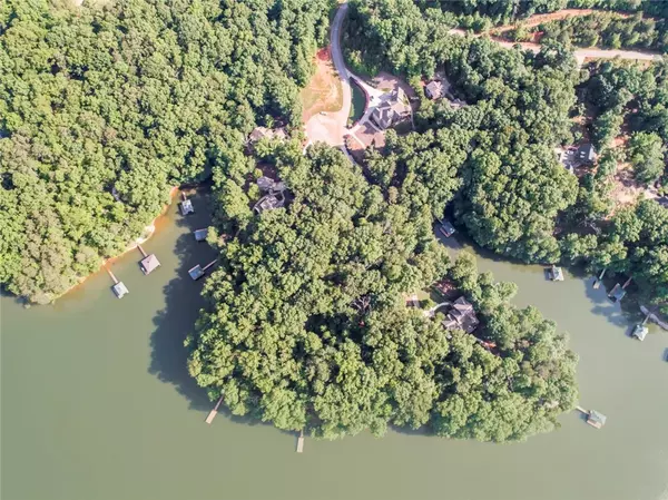 Seneca, SC 29678,18L Greystoke CV