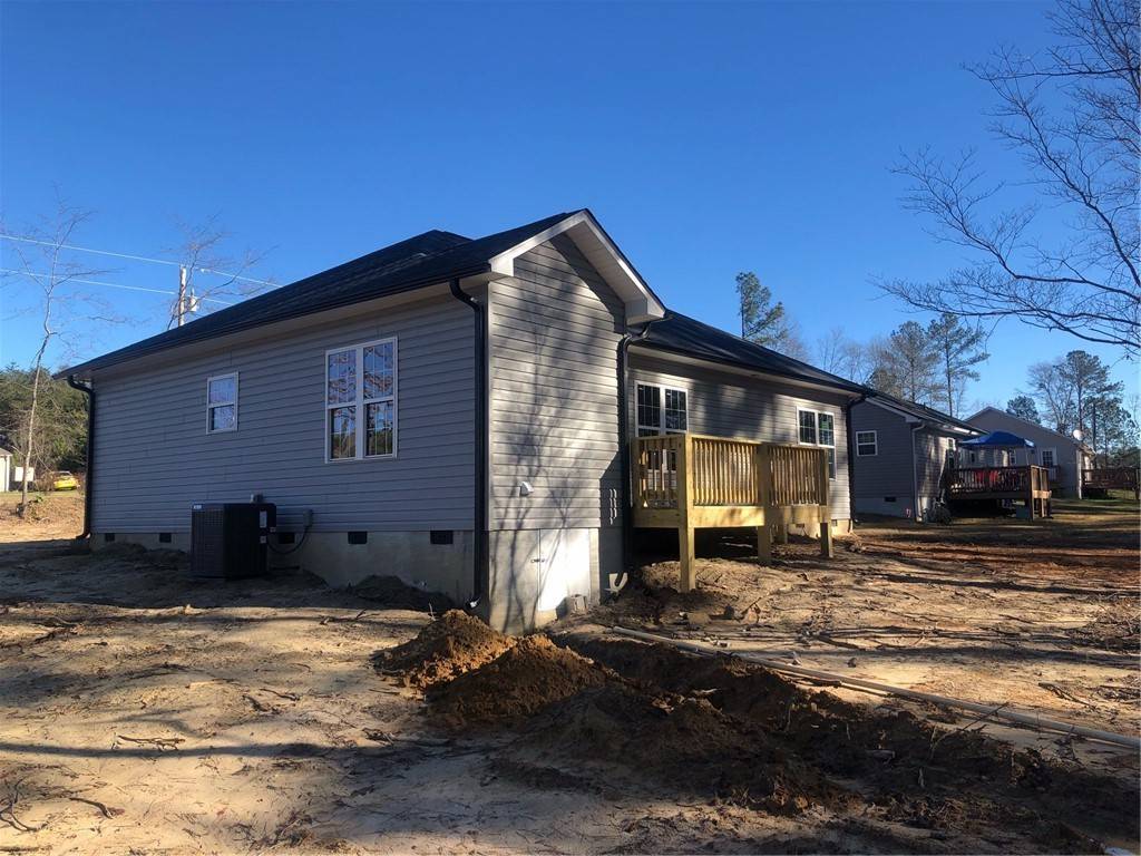 Iva, SC 29655,422 Leatherdale RD