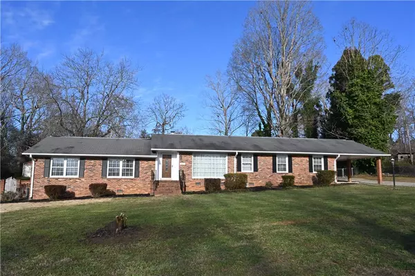 221 Rhodehaven DR, Anderson, SC 29625