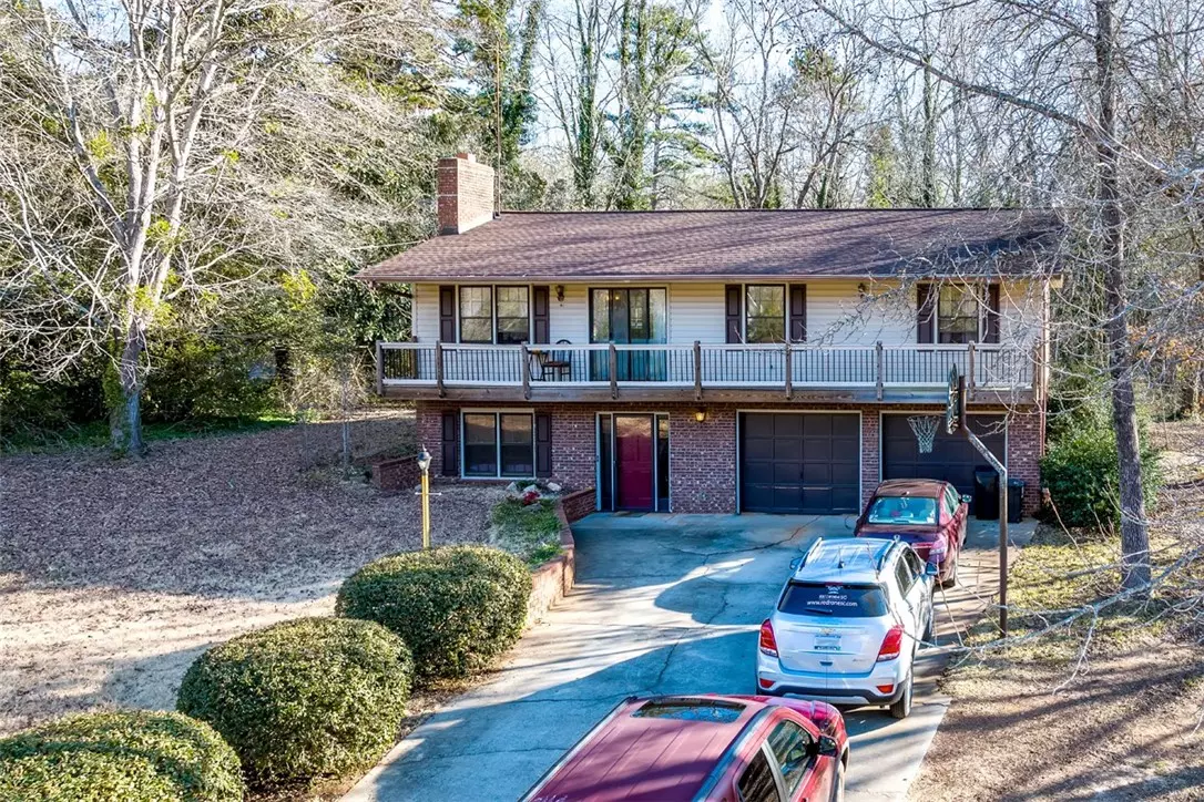 Seneca, SC 29672,509 Hartwell DR