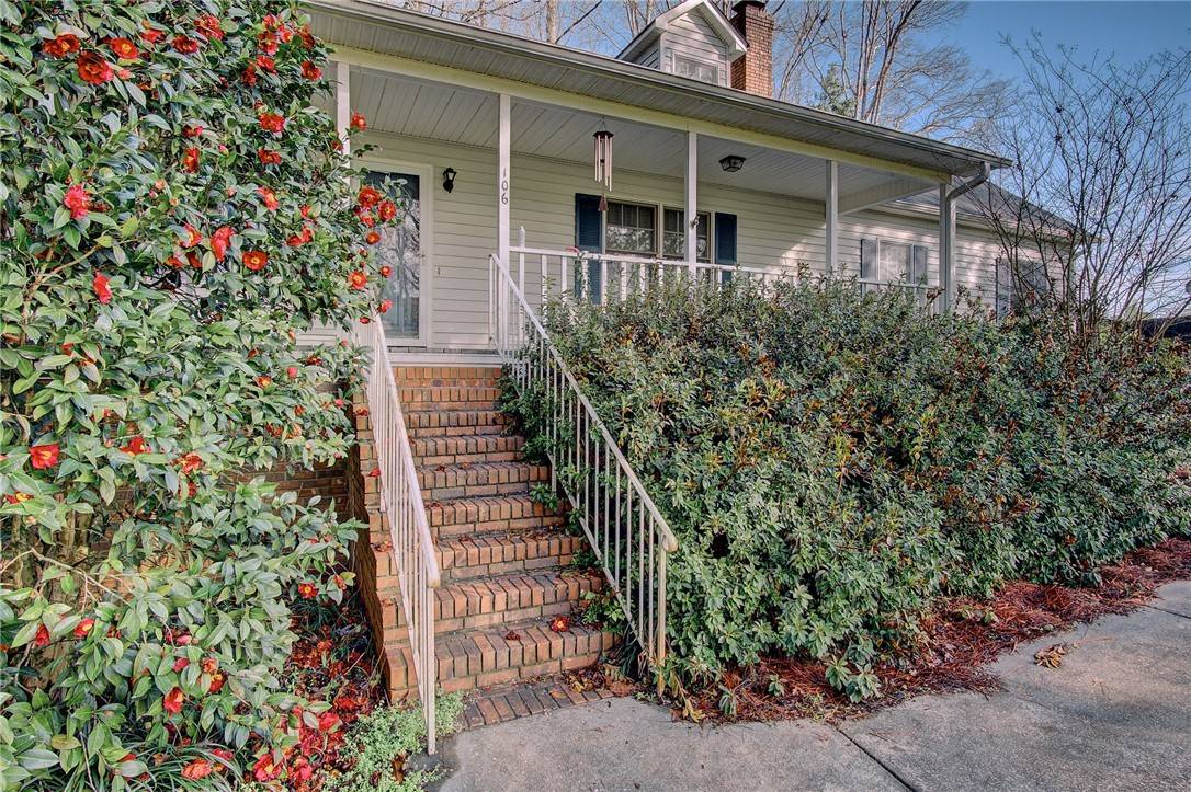 West Union, SC 29696,106 Dendy Woods RD