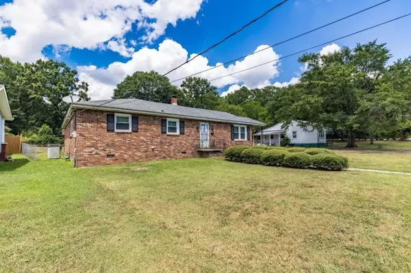Laurens, SC 29360,112 Apex ST